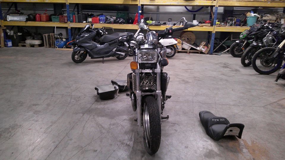 YAMAHA FZX FAZER 4