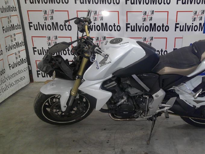 HONDA CB 1000 R 4