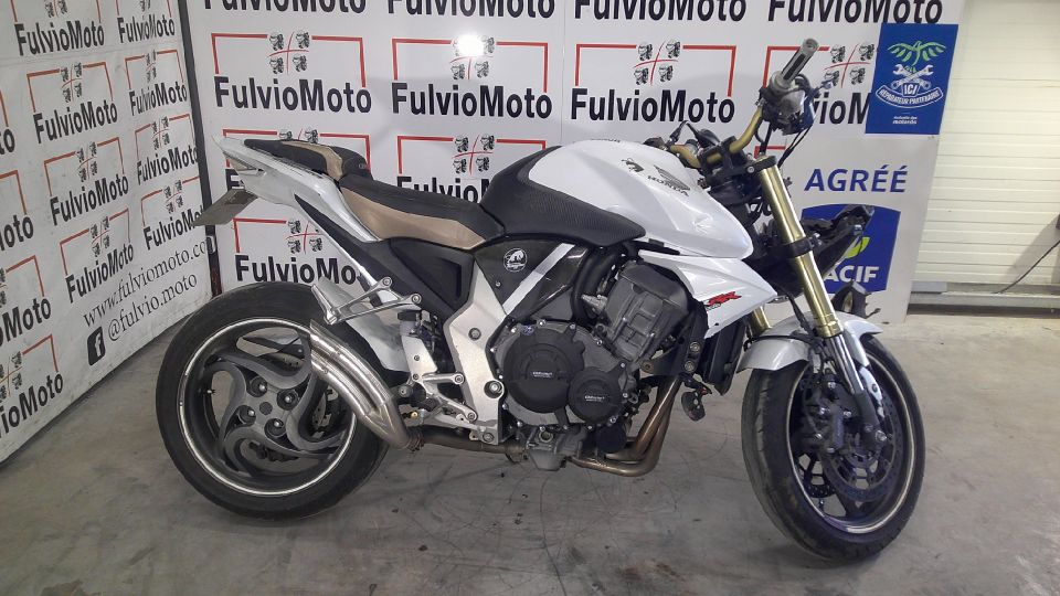 HONDA CB 1000 R 4