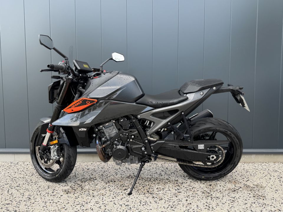 KTM KTM 990 DUKE 2024 4