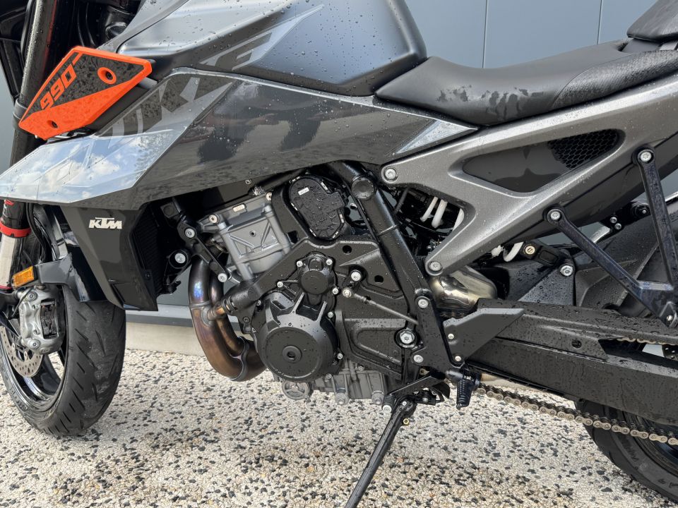 KTM KTM 990 DUKE 2024 4