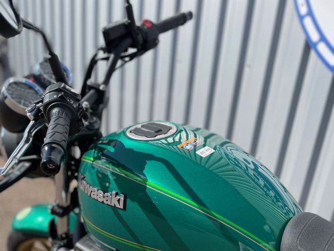 KAWASAKI Z 650 RS 4