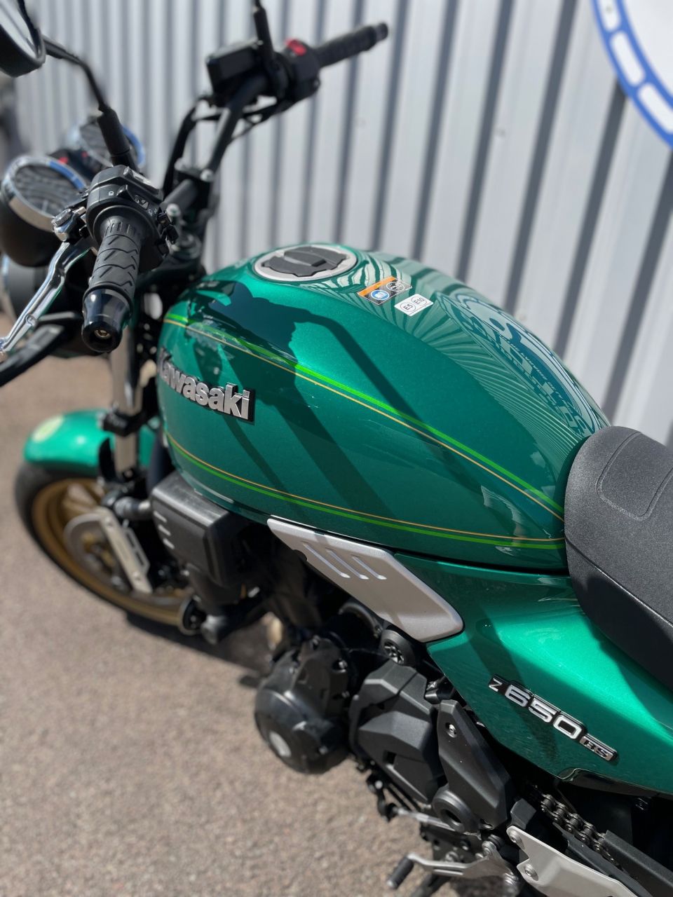 KAWASAKI Z 650 RS 4