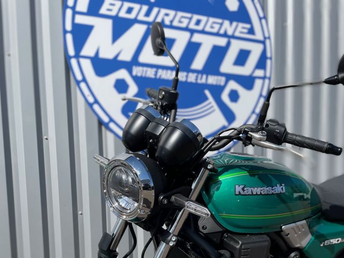 KAWASAKI Z 650 RS 4