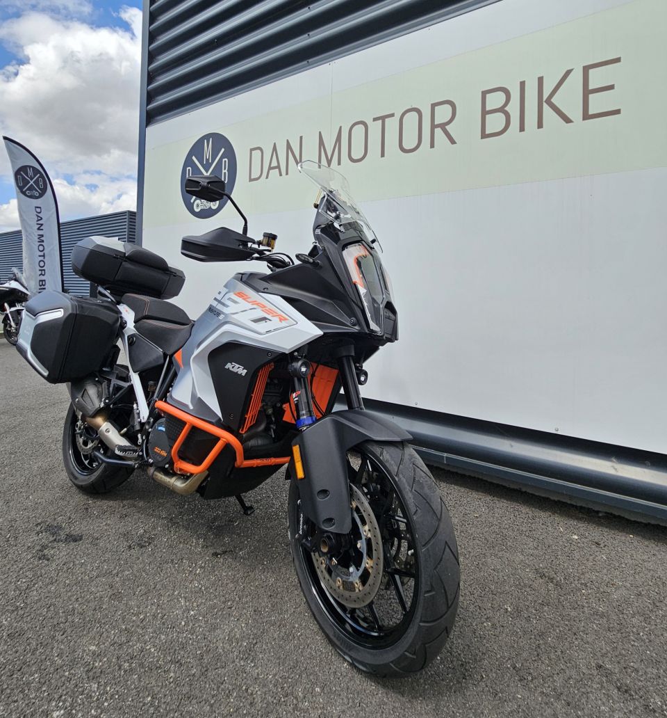 KTM 1290 SUPER ADVENTURE S 4