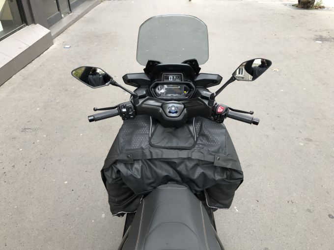 YAMAHA XMAX 125 TECH MAX 4