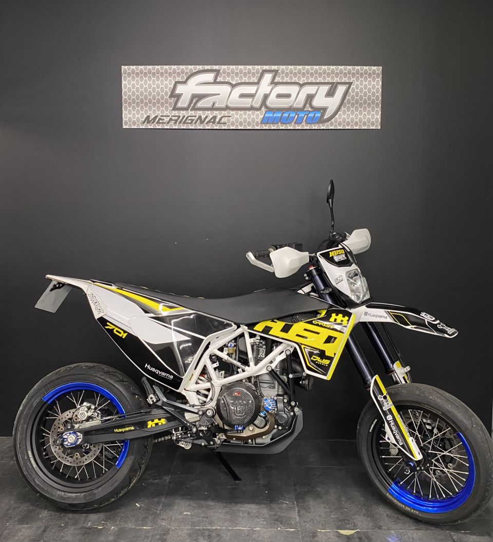 HUSQVARNA 701 SUPERMOTO 4