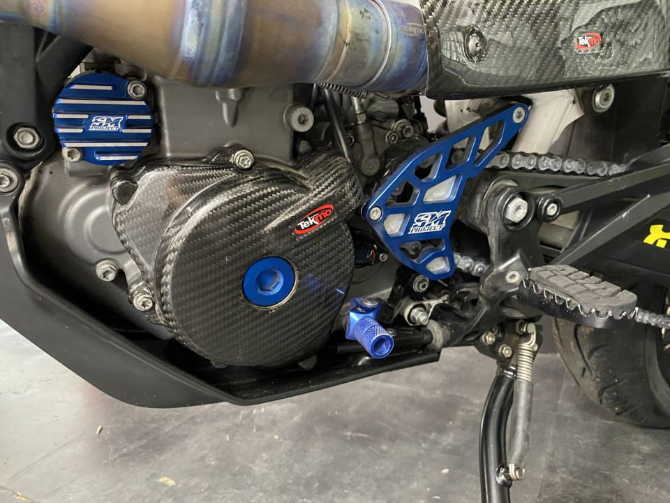 HUSQVARNA 701 SUPERMOTO 4