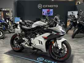 CF MOTO 675 SR-R - 2025
