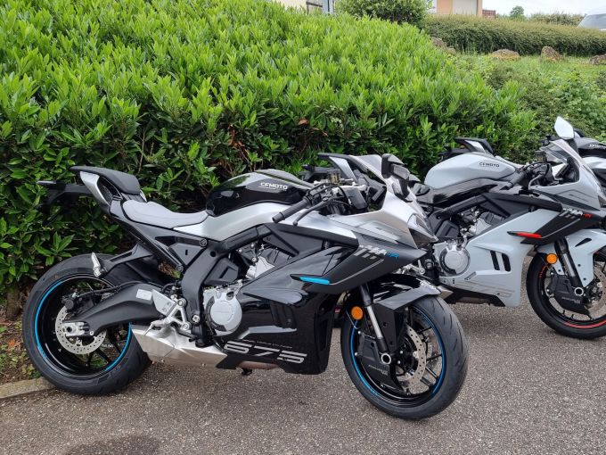 CF MOTO 675 SR-R 4