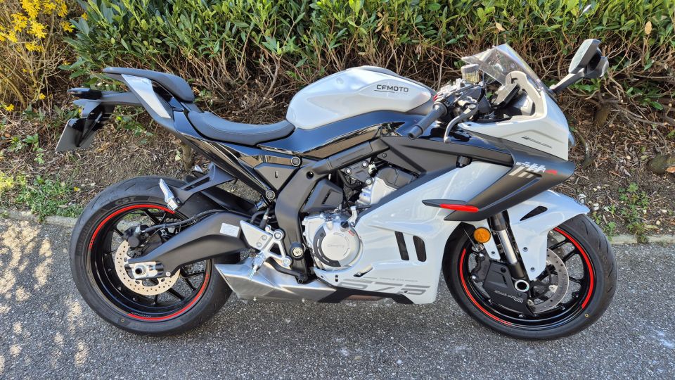 CF MOTO 675 SR-R 4