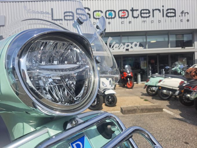 VESPA GTS 300 4