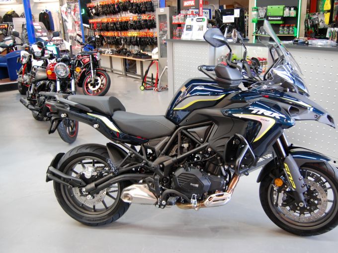 BENELLI TRK 502 4