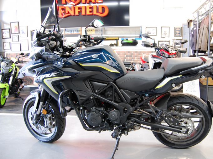 BENELLI TRK 502 4