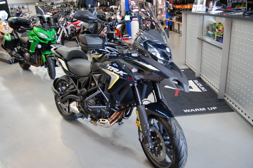 BENELLI TRK 502 4