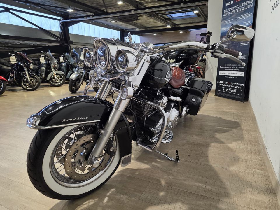 HARLEY-DAVIDSON TOURING ROAD KING 1584 4