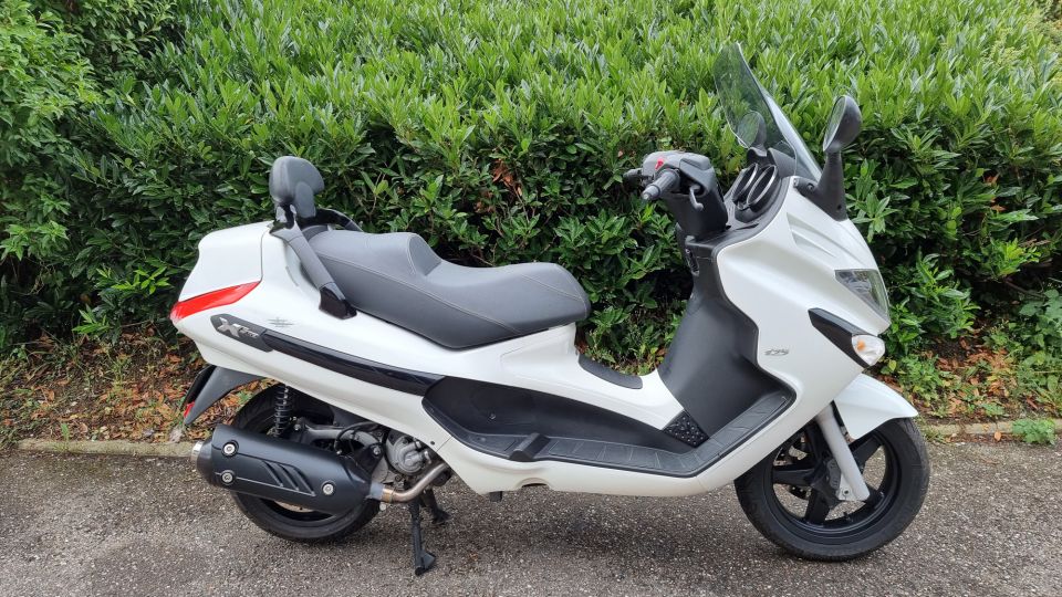 PIAGGIO XEVO 125 4