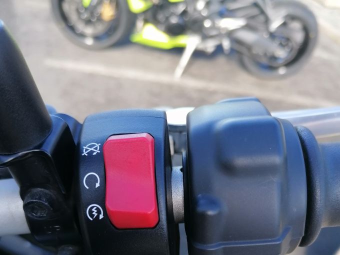 TRIUMPH SCRAMBLER 900 4