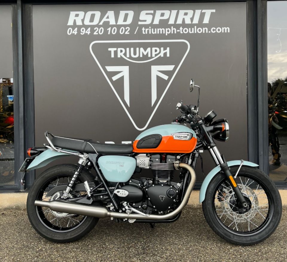 TRIUMPH Bonneville T100 4