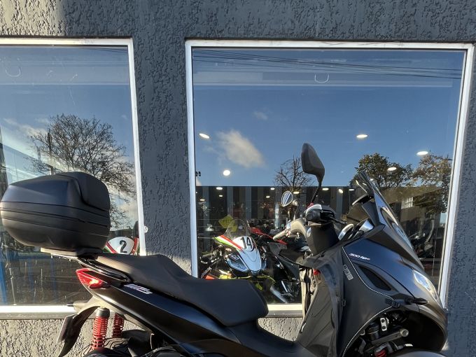 PIAGGIO MP3 300 HPE SPORT ABS ASR 4