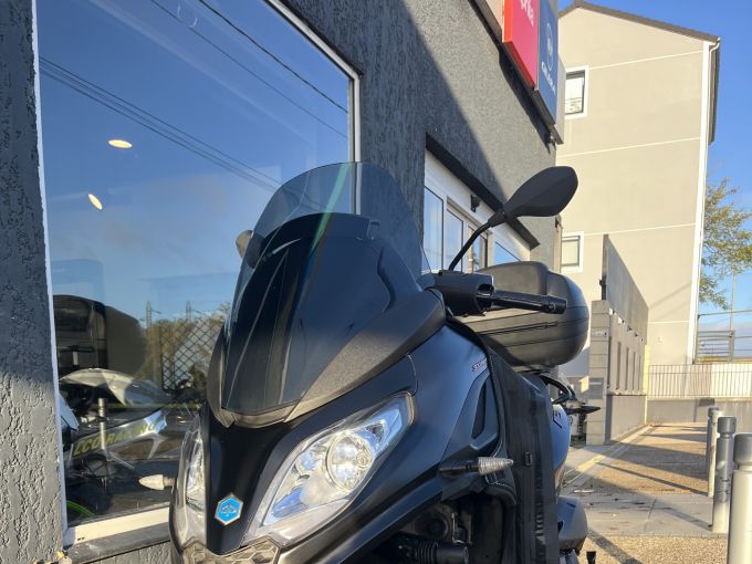 PIAGGIO MP3 300 HPE SPORT ABS ASR 4
