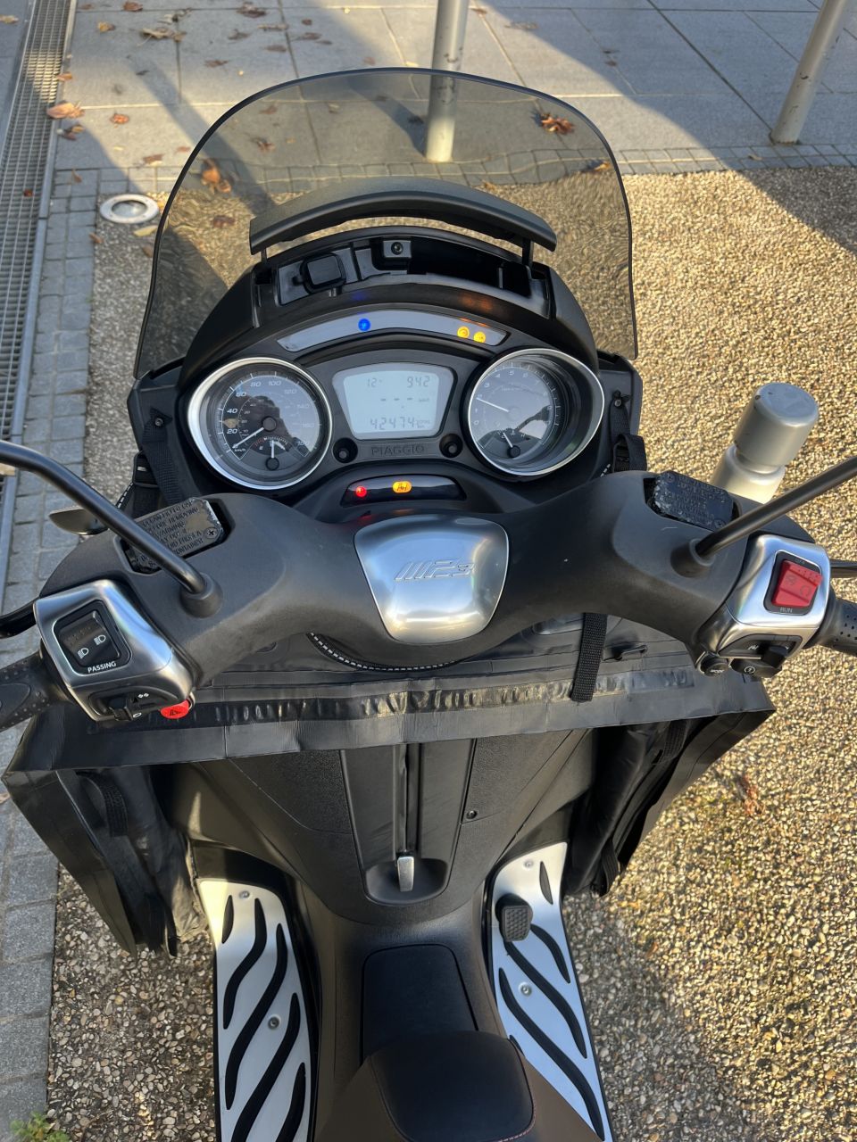 PIAGGIO MP3 300 HPE SPORT ABS ASR 4