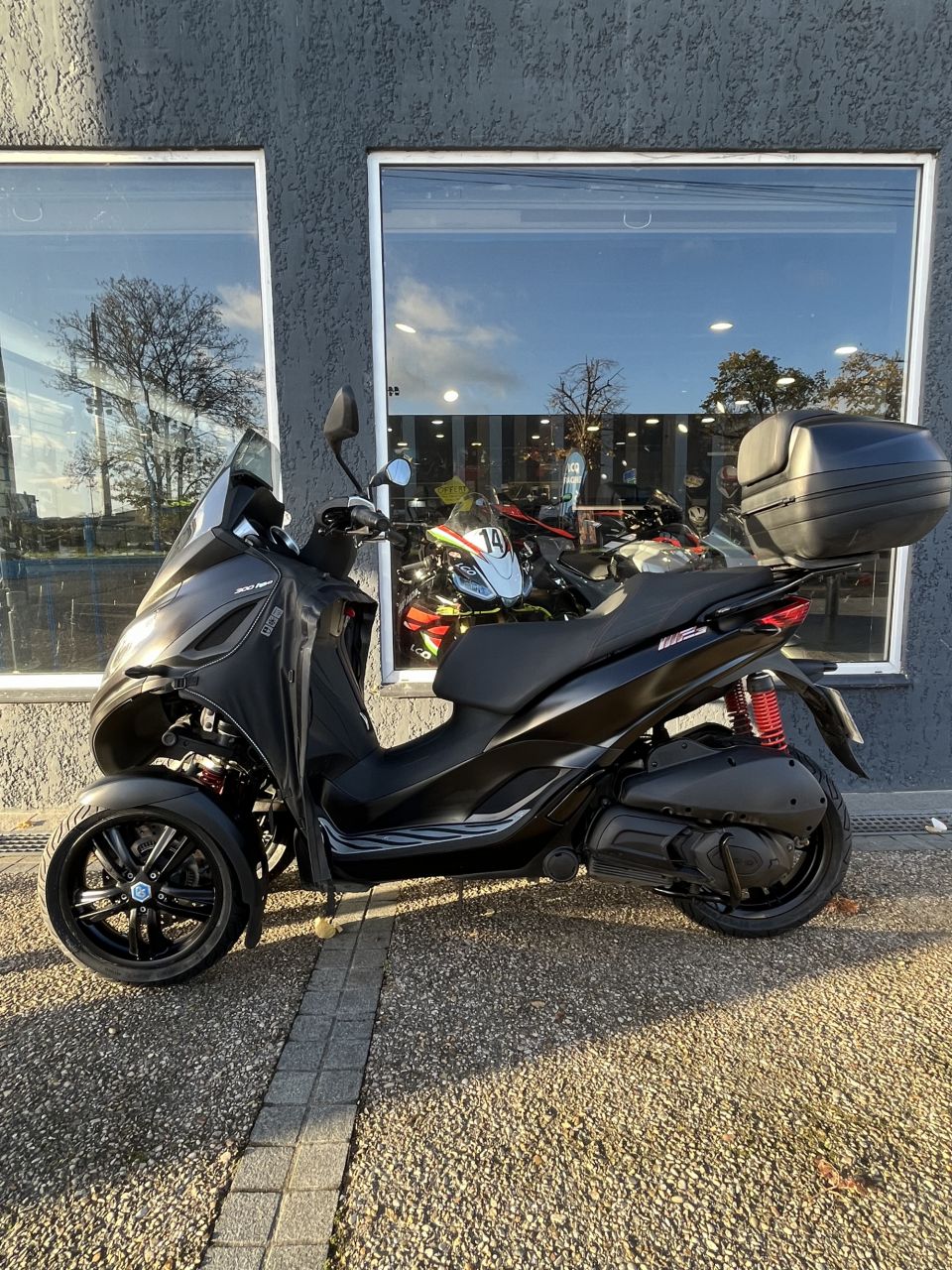 PIAGGIO MP3 300 HPE SPORT ABS ASR 4