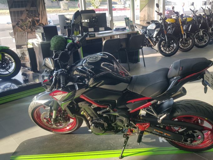 KAWASAKI Z 900 4