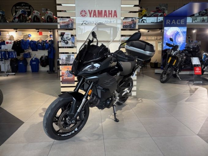 BMW F 900 XR FULL TRIPLE BLACK 105CV 1ERE MAIN 162€/MOIS* FAIBLE KILOMETRAGE 4
