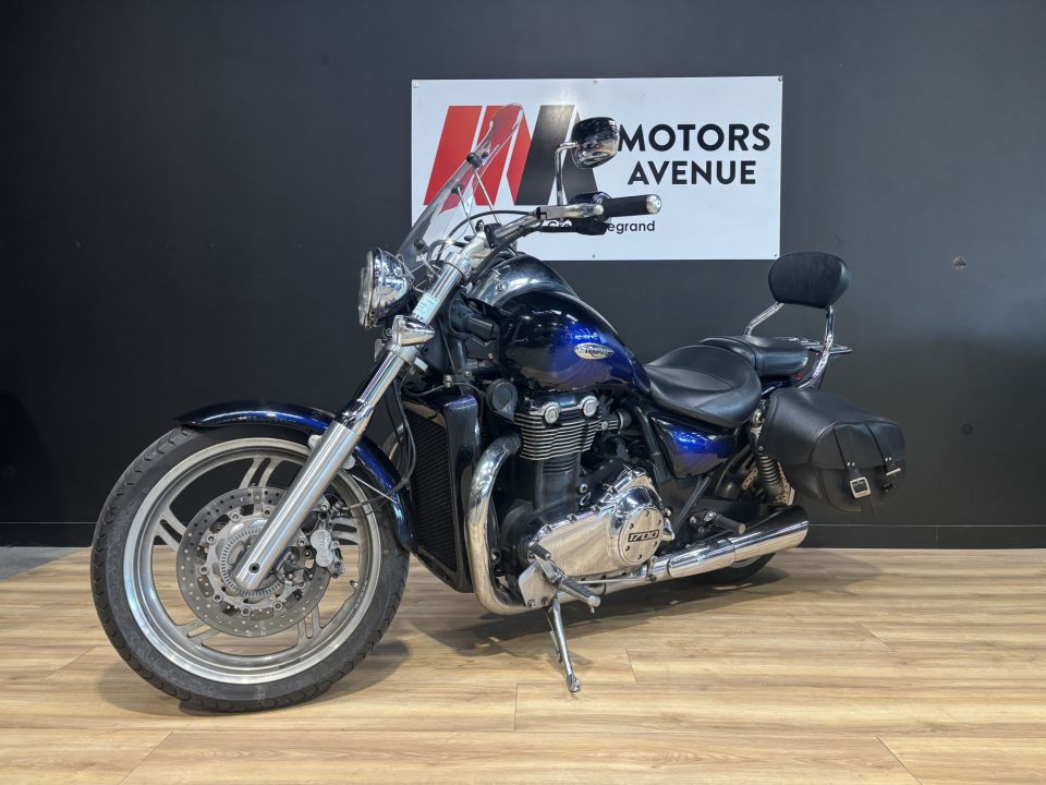 TRIUMPH THUNDERBIRD 1700 LT ABS 4