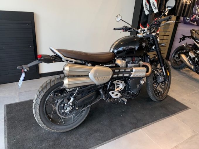 TRIUMPH SCRAMBLER 1200 XE 4