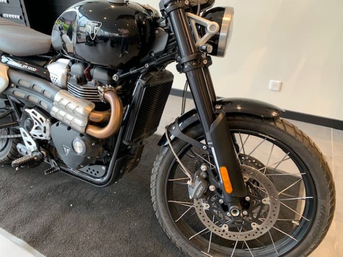 TRIUMPH SCRAMBLER 1200 XE 4