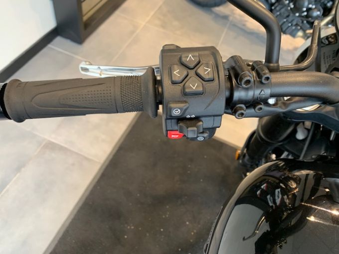 TRIUMPH SCRAMBLER 1200 XE 4