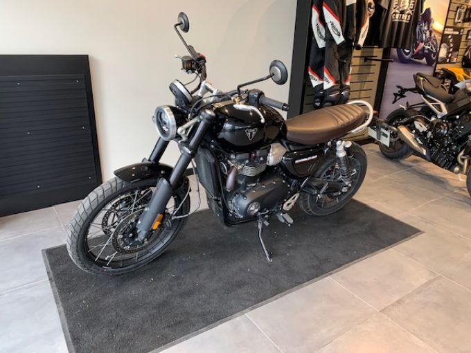 TRIUMPH SCRAMBLER 1200 XE 4