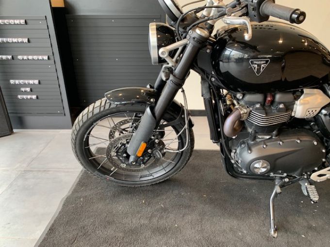 TRIUMPH SCRAMBLER 1200 XE 4
