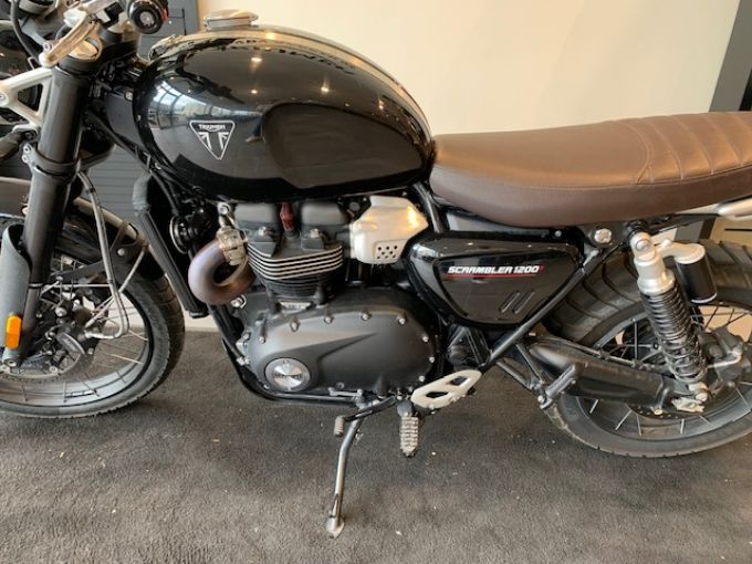 TRIUMPH SCRAMBLER 1200 XE 4