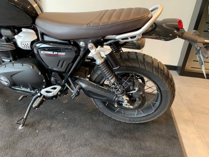 TRIUMPH SCRAMBLER 1200 XE 4
