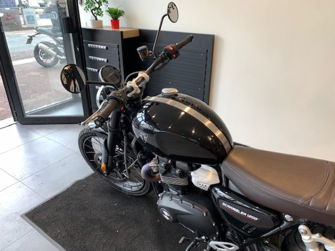 TRIUMPH SCRAMBLER 1200 XE 4
