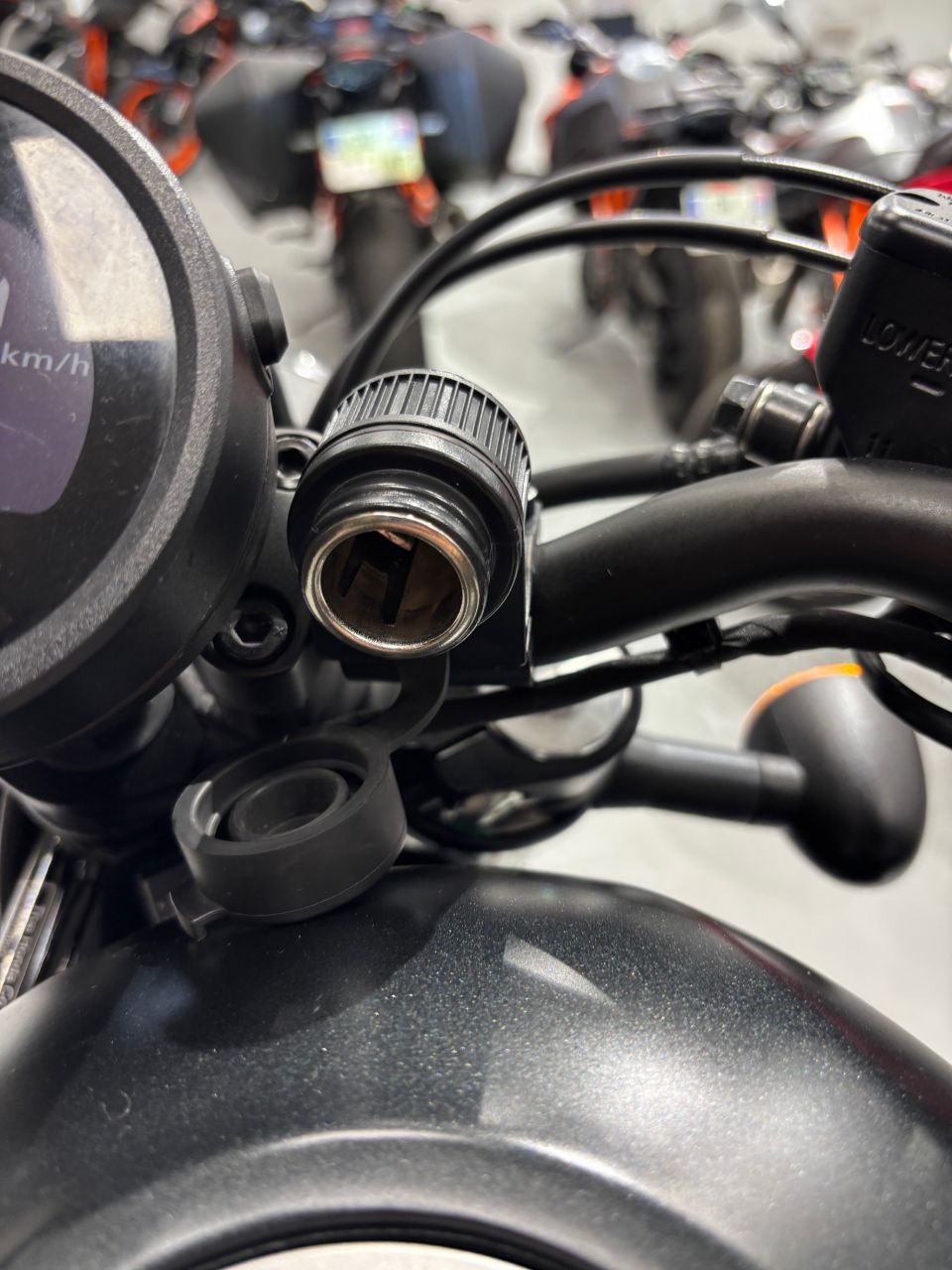 HONDA CMX 500 REBEL 4