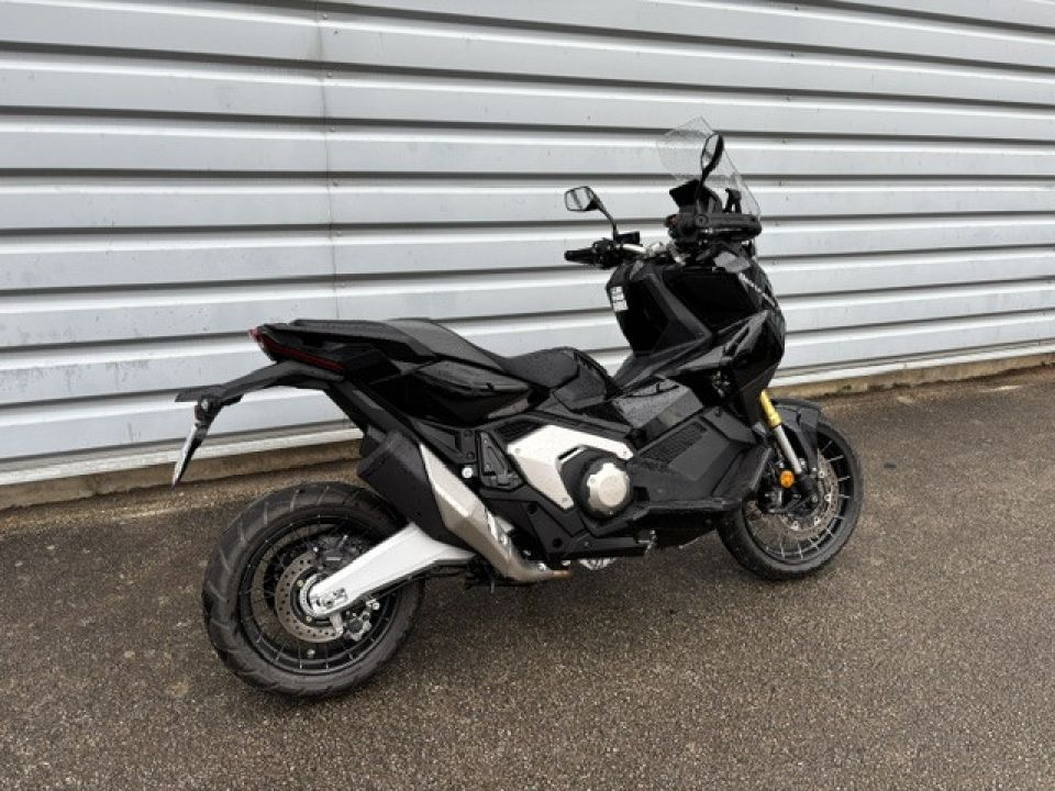 HONDA X-ADV 750 4