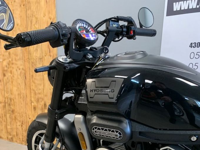 HYOSUNG GV 125 4