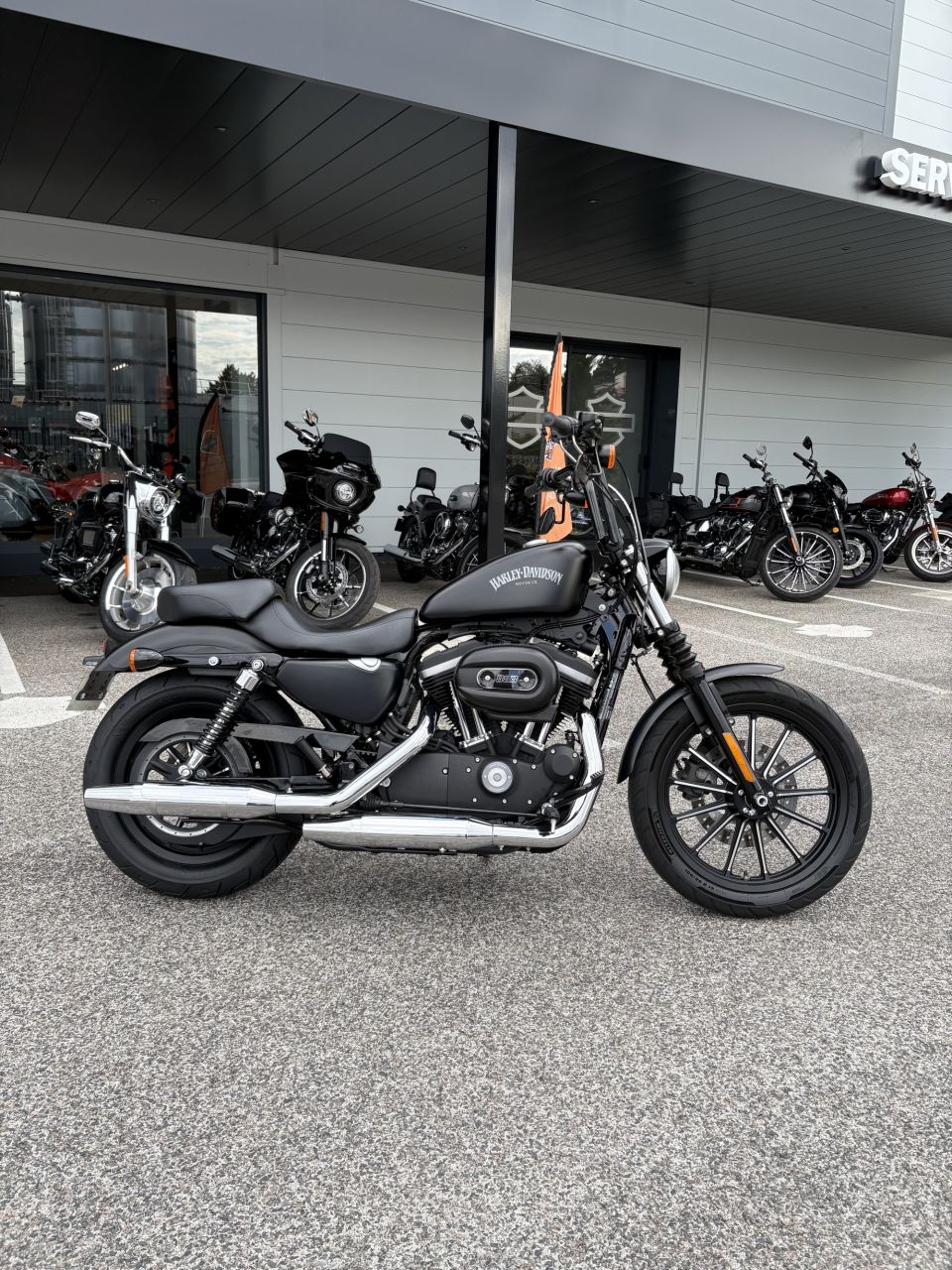 HARLEY-DAVIDSON SPORTSTER IRON 883 ABS 4