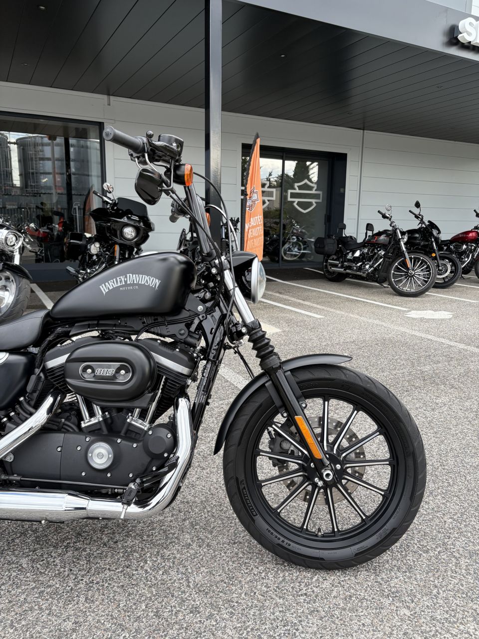HARLEY-DAVIDSON SPORTSTER IRON 883 ABS 4