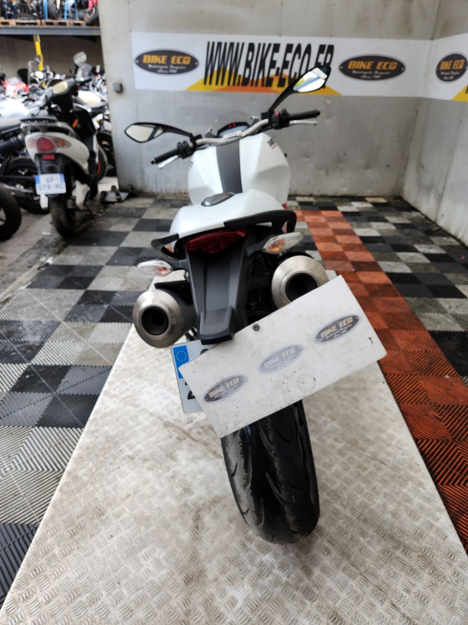 DUCATI 796 MONSTER 4