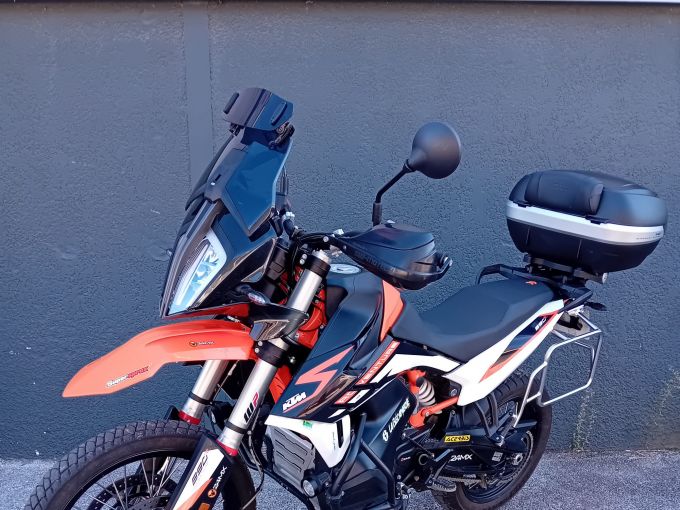 KTM 890 ADVENTURE R 4