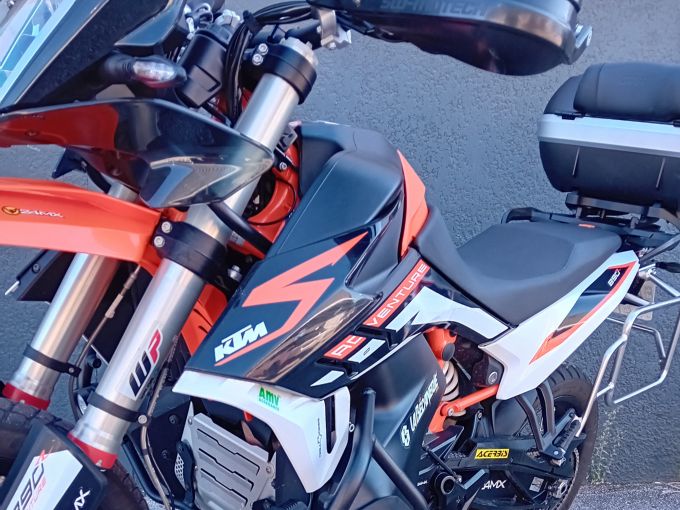 KTM 890 ADVENTURE R 4