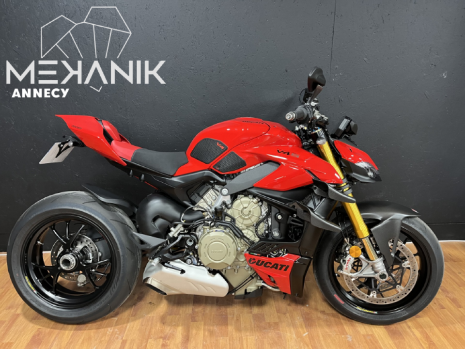 DUCATI STREETFIGHTER V4 S 4