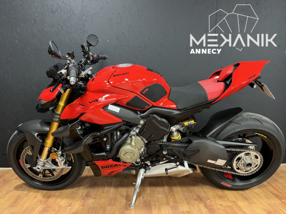 DUCATI STREETFIGHTER V4 S 4