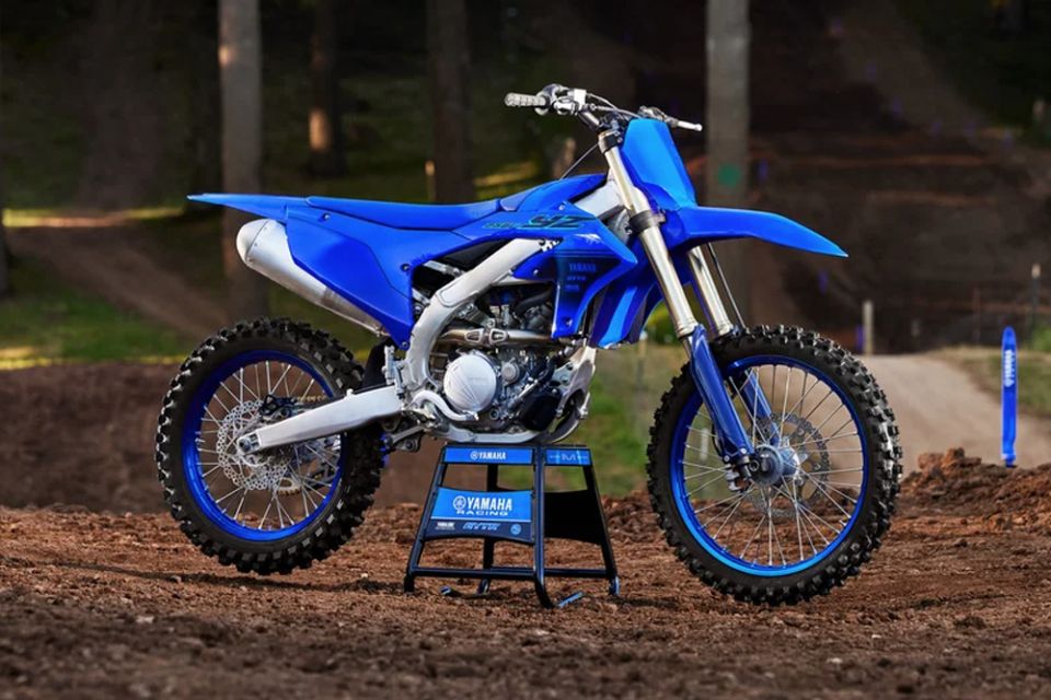 YAMAHA YZ250F 4