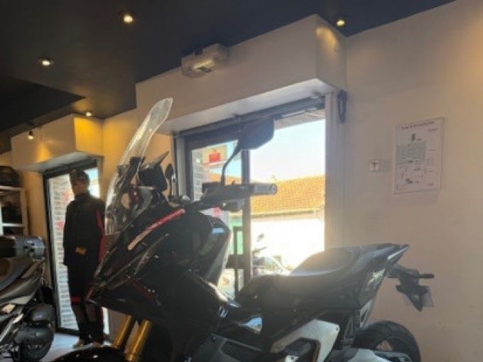 HONDA X-ADV 750 4